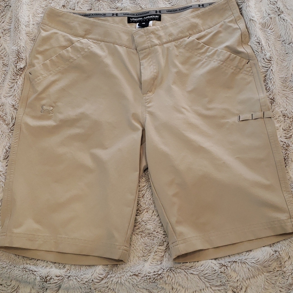 Womens Under Armour Performance Shorts Sz 10